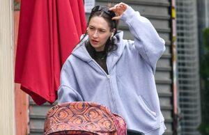 News Room : Pete Davidson’s ex Elsie Hewitt emerges with their infant daughter after shock split… as insider weighs in on chances of a reconciliation