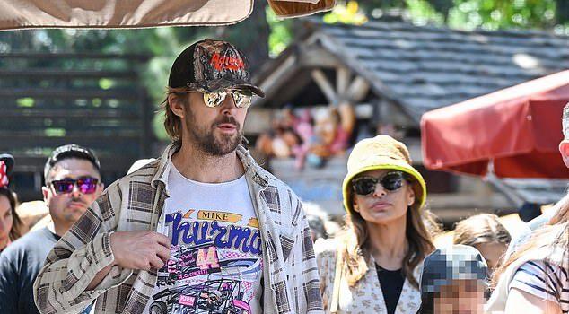 News Room Ryan Gosling and Eva Mendes seen on