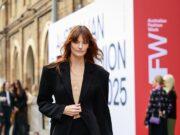 News Room Uninvited stars and social climbers spending thousands