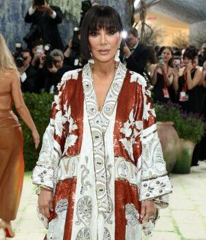 News Room Youthful Kris Jenner 70 proves 100k facelift