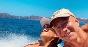 News Room : Dark secrets of island paradise beloved by the Bezoses: Drug smuggling, gay liaisons… and explosive details of X-rated debauchery behind closed doors
