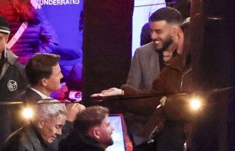 News Room : Ex sports presenter Alex Cullen reunites with Adrian Portelli to hand over the $1m winnings at My Reno Rules finale – as he makes awkward joke after $50k cash gift scandal News Room Ex sports presenter Alex Cullen reunites with