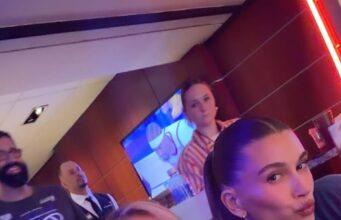 News Room : Hailey Bieber cozies up to pop superstar in VIP seats at Knicks game… and it’s NOT Taylor Swift News Room Hailey Bieber cozies up to pop superstar