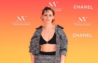 News Room Kristen Stewart sparks fan concern in viral