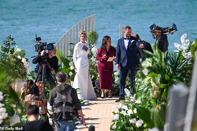 News Room : Married At First Sight in crisis! Producers