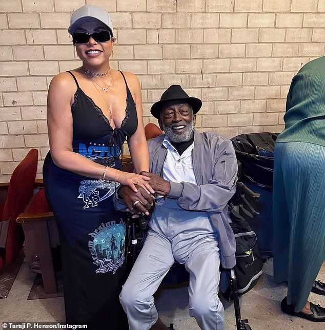 News Room : Original SNL star Garrett Morris, 89, goes