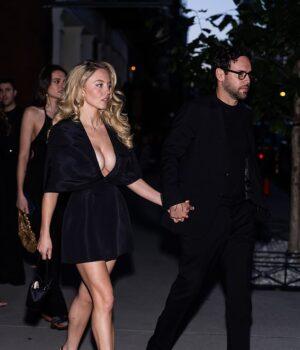 News Room : Sydney Sweeney, 28, flaunts her hourglass curves in a plunging LBD as she enjoys date night with Scooter Braun, 44, ahead of the Euphoria final News Room Sydney Sweeney 28 flaunts her hourglass curves