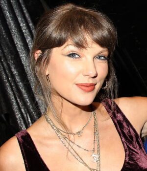 News Room : Taylor Swift spotted boarding private jet in Rhode Island as bachelorette party rumors swirl News Room Taylor Swift spotted boarding private jet in