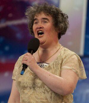 News Room : The sad story behind Susan Boyle’s very dramatic new look: A blonde bob. Breakdancing and belting out songs while on walks with her cats near her bungalow… inside singer’s transformation News Room The sad story behind Susan Boyles very