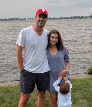News Room : Bachelor alum Ben Higgins announces he and his wife are expecting their second child: ‘Overwhelmed with joy’ News Room Bachelor alum Ben Higgins announces he and
