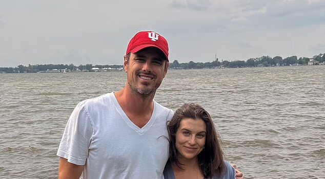 News Room : Bachelor alum Ben Higgins announces he and his wife are expecting their second child: ‘Overwhelmed with joy’ News Room Bachelor alum Ben Higgins announces he and