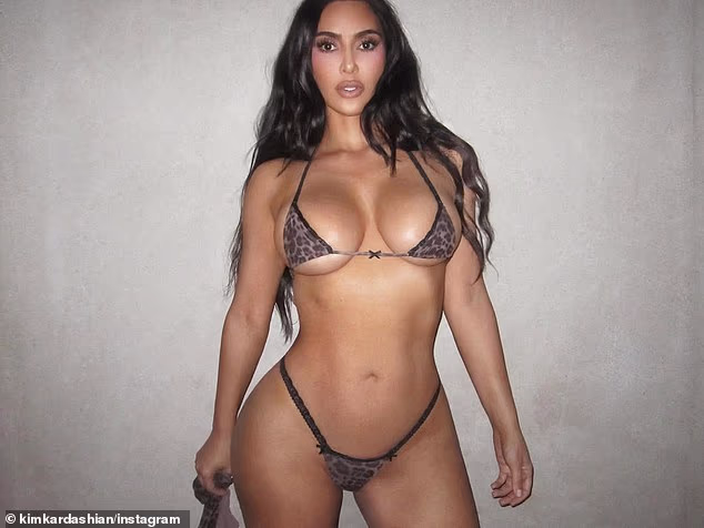 News Room : Kim Kardashian strips down to skimpy bra