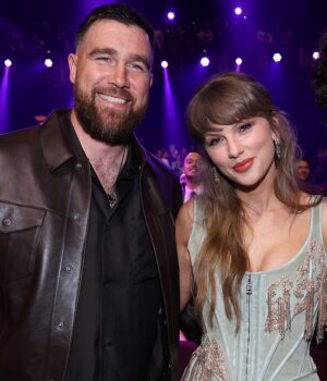 News Room Taylor Swift aide orders workers to tear
