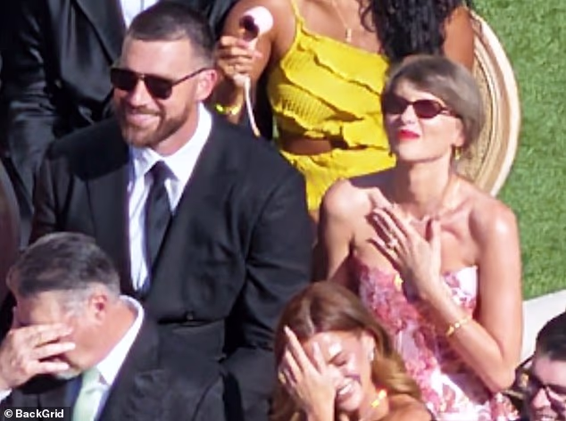 News Room : Taylor Swift flaunts new wedding ring as