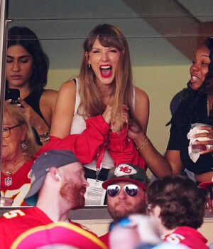 News Room Taylor Swifts new married name revealed by