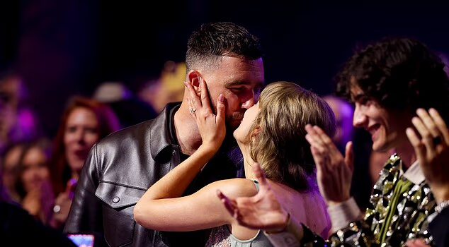 News Room : Travis Kelce’s heartwarming reaction to marrying Taylor Swift revealed: How NFL star let down his guard during Madison Square Garden ceremony News Room Travis Kelces heartwarming reaction to marrying Taylor