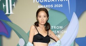 News Room : Vera Wang is unrecognizable as she debuts shock new look while celebrating 77th birthday with lavish party